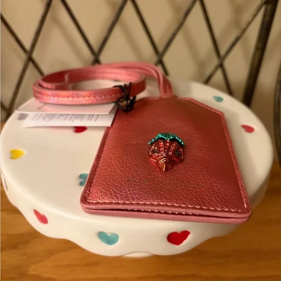 Kurt Geiger Southbank Metallic Strawberry Lanyard Nwt - Picture 3 of 6